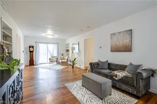 1440 Treasch Dr, Cuyahoga Falls, OH 44221 - Photo 2