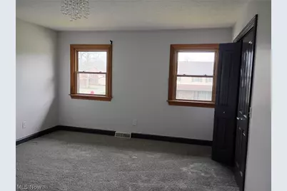 3106 Parkview Street NW, Canton, OH 44708 - Photo 6