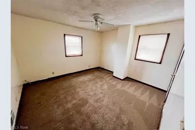 46215 Wyoming Avenue, Liverpool, OH 43920 - Photo 16