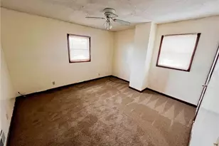 46215 Wyoming Ave, Liverpool, OH 43920 - Photo 16