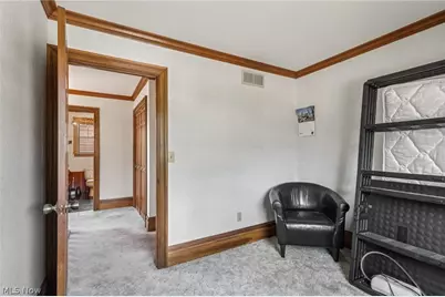 1870 Dallas Avenue, Akron, OH 44301 - Photo 18