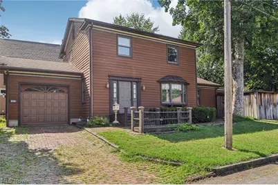 1870 Dallas Avenue, Akron, OH 44301 - Photo 1