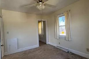 211 E Main St, St Clairsville, OH 43950 - Photo 22