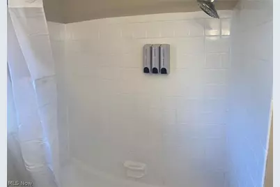 1781 Cromwell Drive, Akron, OH 44313 - Photo 8