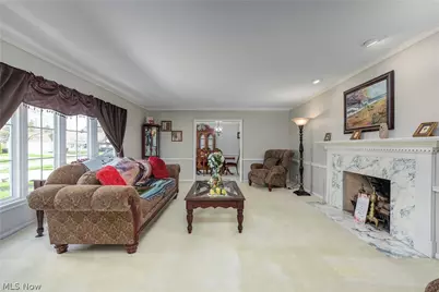 362 Hamilton Circle, Elyria, OH 44035 - Photo 8