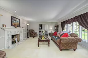 362 Hamilton Cir, Elyria, OH 44035 - Photo 6
