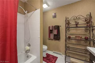 362 Hamilton Cir, Elyria, OH 44035 - Photo 32