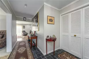 362 Hamilton Cir, Elyria, OH 44035 - Photo 4