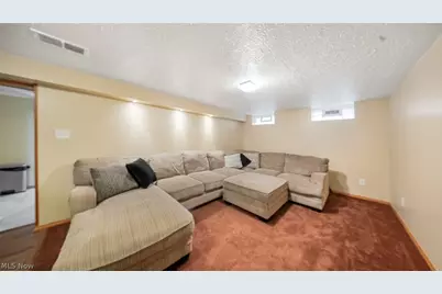 6220 Denison Boulevard, Parma Heights, OH 44130 - Photo 30