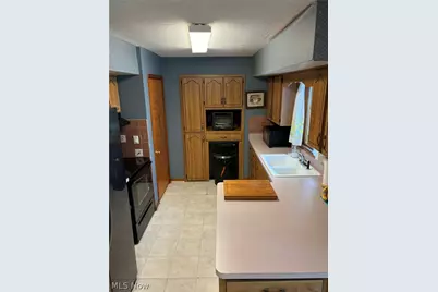 810 Woodale Drive, Bucyrus, OH 44820 - Photo 12