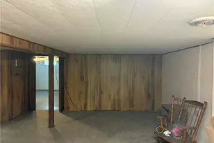 810 Woodale Dr, Bucyrus, OH 44820 - Photo 8