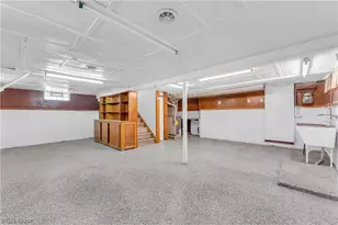 20550 Wilmore Ave, Euclid, OH 44123 - Photo 22