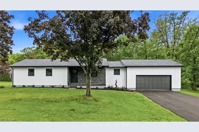 44129 Columbiana Waterford Road, Columbiana, OH 44408 - Photo 1