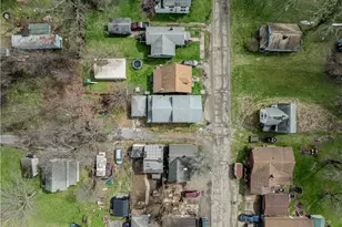 22862 Norman Ave, Alliance, OH 44601 - Photo 4