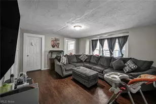 228 Gates, Elyria, OH 44035 - Photo 6