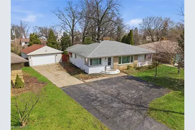 11526 Lake Avenue, Loveland, OH 44102 - Photo 2