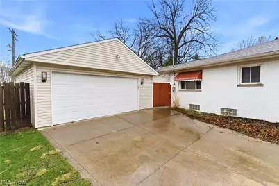 11526 Lake Avenue, Loveland, OH 44102 - Photo 38