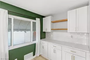 11526 Lake Ave, Loveland, OH 44102 - Photo 10