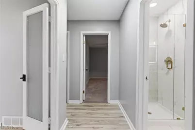 11526 Lake Avenue, Loveland, OH 44102 - Photo 28