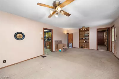 14307 Darrow Road, Vermilion, OH 44089 - Photo 6