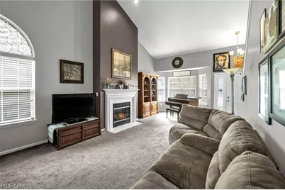 2640 Edgebrook Crossing, Twinsburg, OH 44087 - Photo 4