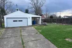 10801 Blossom Ave, Parma, OH 44130 - Photo 16