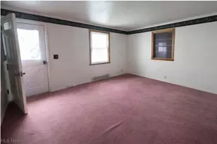 10801 Blossom Ave, Parma, OH 44130 - Photo 2