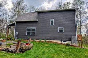 10073 Dunlap Rd, Cambridge, OH 43725 - Photo 4