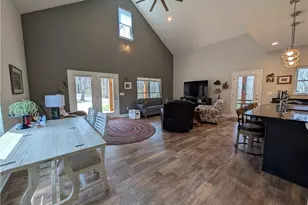 10073 Dunlap Rd, Cambridge, OH 43725 - Photo 12