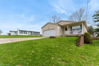 984 Delmont Avenue NW, Massillon, OH 44647 - Photo 2