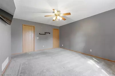 984 Delmont Avenue NW, Massillon, OH 44647 - Photo 16