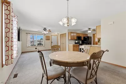 984 Delmont Avenue NW, Massillon, OH 44647 - Photo 8