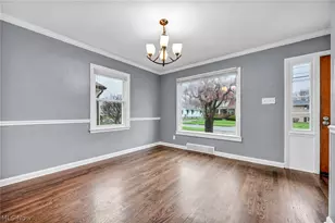 300 Russell Ave, Niles, OH 44446 - Photo 8