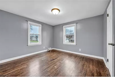 300 Russell Avenue, Niles, OH 44446 - Photo 22