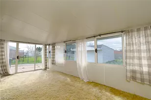 11121 Gabriella Dr, Parma, OH 44130 - Photo 12