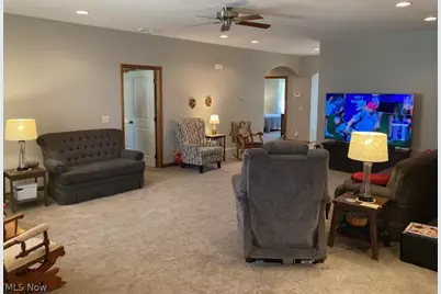 1335 Meadowbrook Drive, Dover, OH 44622 - Photo 10