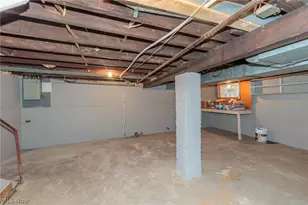 1038 W 11th St, Lorain, OH 44052 - Photo 24
