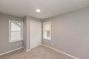 1038 W 11th St, Lorain, OH 44052 - Photo 10