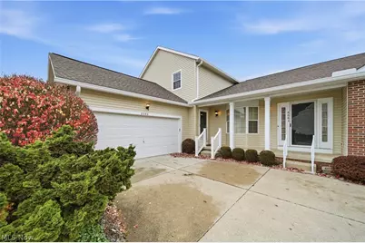 6686 Hogan Way NW, Canton, OH 44718 - Photo 1