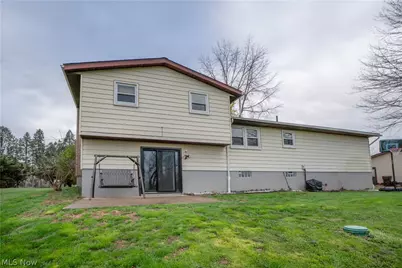 10288 Hunting Hills Avenue NE, Hartville, OH 44632 - Photo 30