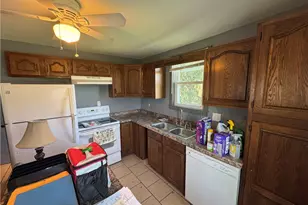 617 Florence St, Belpre, OH 45714 - Photo 12