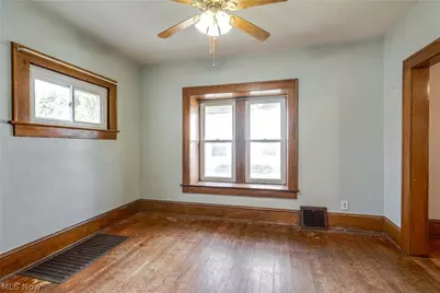 2642 6th Street, Cuyahoga Falls, OH 44221 - Photo 12