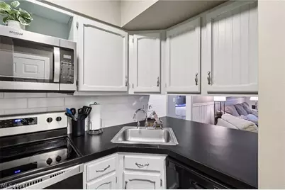 352 Main Street #B, Huron, OH 44839 - Photo 8