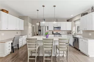 1181 Hamilton Dr, Grandview Heights, OH 44147 - Photo 6