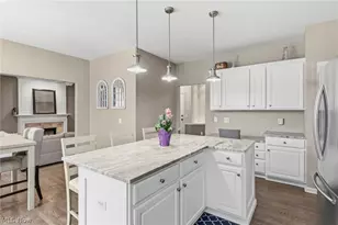 1181 Hamilton Dr, Grandview Heights, OH 44147 - Photo 12