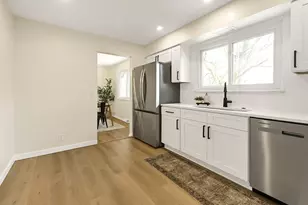 2977 Gale Rd, Willoughby, OH 44094 - Photo 6