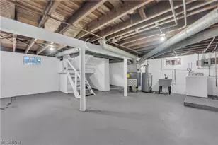 13409 S Parkway Dr, Garfield Heights, OH 44105 - Photo 30