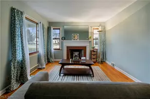 2249 Coleman Dr, Youngstown, OH 44511 - Photo 2