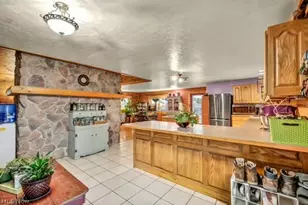 225 Township Rd 581, Sullivan, OH 44880 - Photo 16