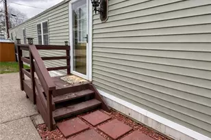 9735 Chillicothe Rd, Kirtland, OH 44094 - Photo 2